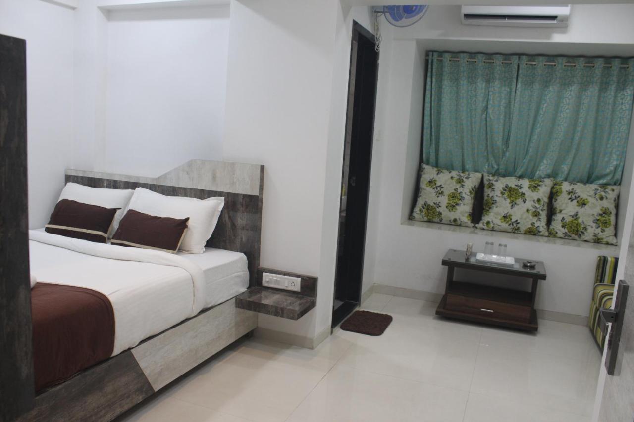 Hotel Park Inn Andheri West Мумбаи Экстерьер фото